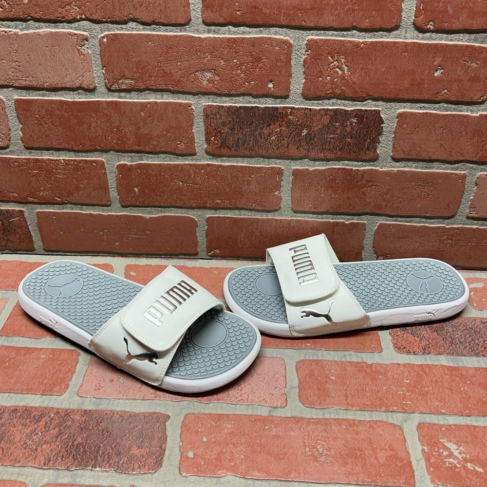 PUMA ‘Cool Cat V’ White/Silver Adjustable Slide Sandals Women's Size 9